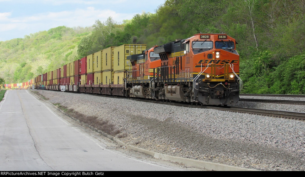 BNSF 3828